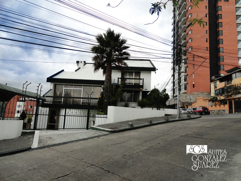 Hotel Suites Gonzalez Suarez キト エクステリア 写真