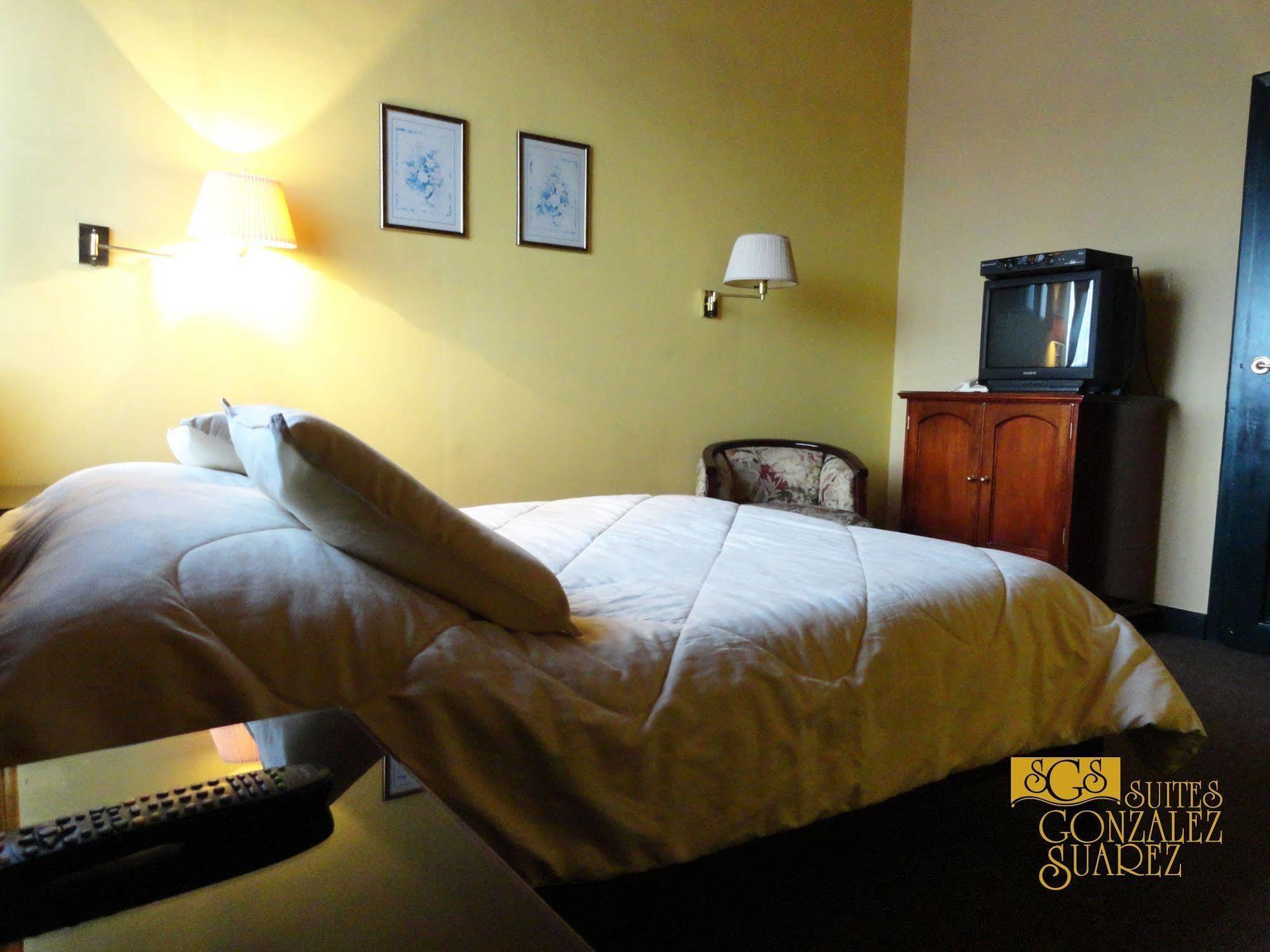 Hotel Suites Gonzalez Suarez キト エクステリア 写真