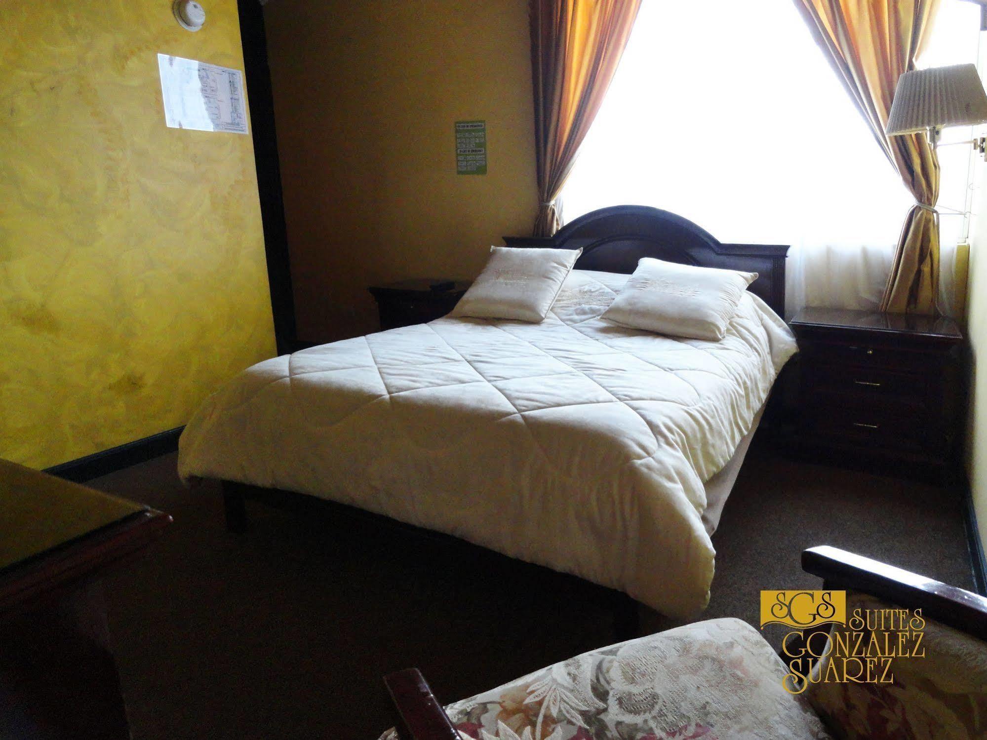 Hotel Suites Gonzalez Suarez キト エクステリア 写真