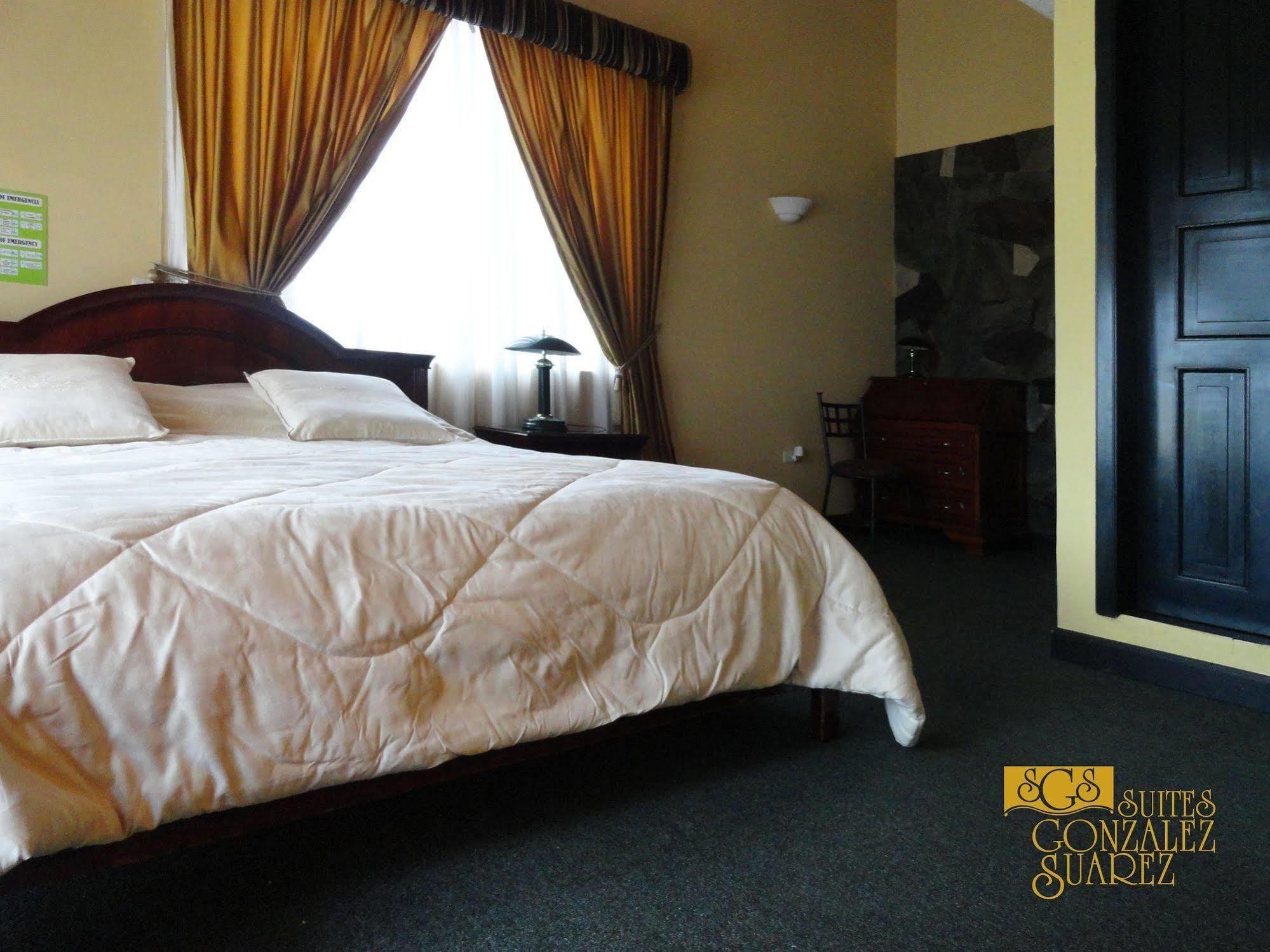Hotel Suites Gonzalez Suarez キト エクステリア 写真